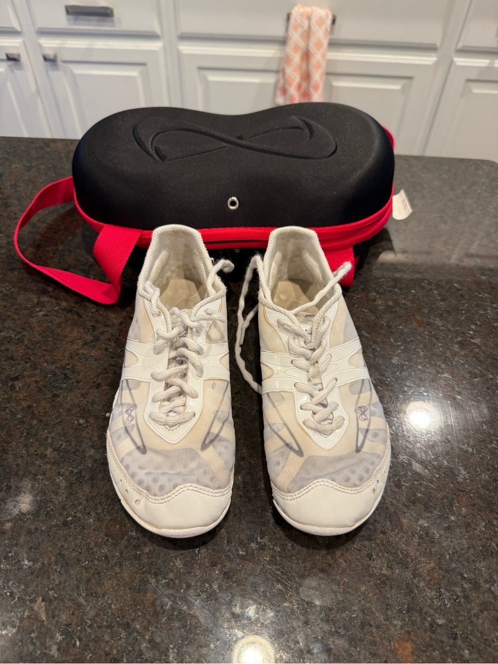 Nfinity Vengeance Cheer Shoes - size 6